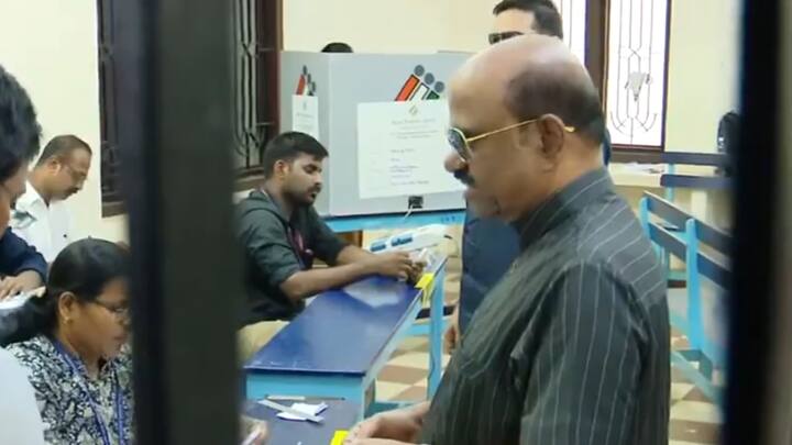 West Bengal Governor CV Ananda Bose casts his vote in Kerala's Thiruvananthapuram. (Photo: ANI)