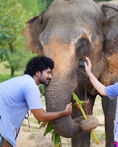 Aadhi Pinisetty: భార్యతో థాయ్‌లాండ్‌ వెకేషన్‌లో ఆది పినిశెట్టి - ఫోటోలు వైరల్‌