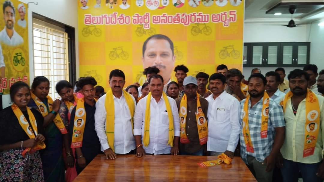 Anantapur News: అనంతపురం అర్బన్‌ శాంతించిన టీడీపీ అసమ్మతి నేతలు - అభ్యర్థితో కలిసి ప్రచారం