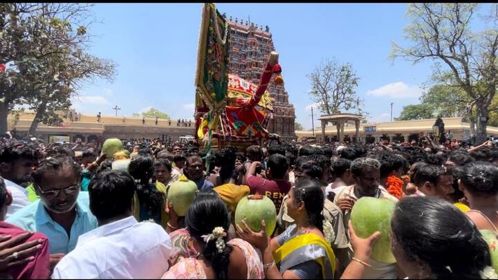 Alagarmalaiyan Kallazhagar Madurai Chithirai Thiruvizha reached fort  Madurai Festival கோட்டைக்கு வந்த அழகர்மலையான்.. கோவிந்தா! கோவிந்தா என கோஷங்கள் எழுப்பி வரவேற்பு..