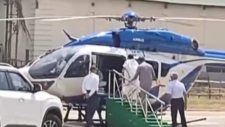 West Bengal CM Mamata Banerjee slipped and fell while taking a seat after boarding her helicopter in Durgapur Mamata Banerjee: கால் தவறி கீழே விழுந்த மம்தா பானர்ஜி.. ஹெலிகாப்டரில் பரபரப்பு!