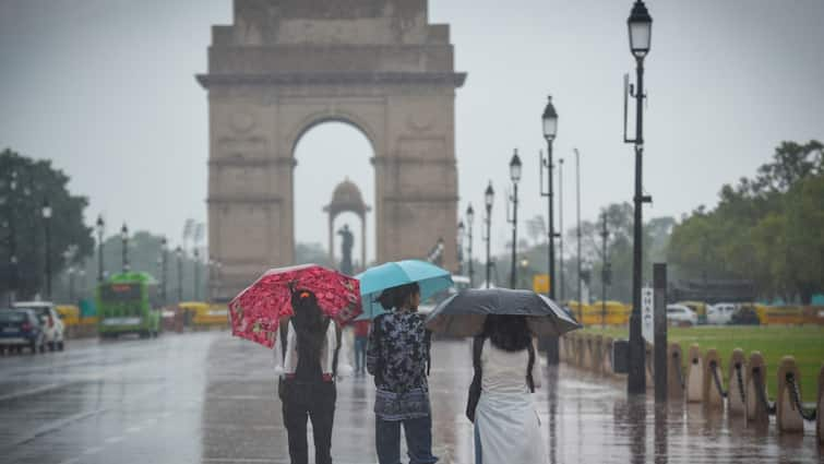 IMD Forecasts Rain Gusty Winds In Delhi Today heatwave Bihar Bengal Telangana IMD Forecasts Rain, Gusty Winds In Delhi Today; Bihar, Bengal, Telangana To Reel Under Heatwave