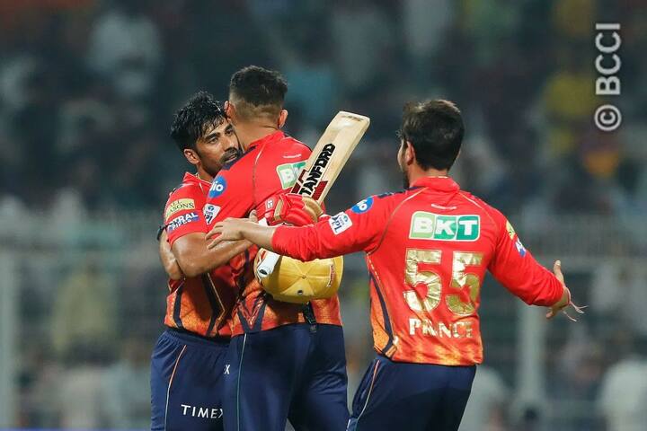 याशिवाय शशांक सिंहने 28 चेंडूत 2 चौकार आणि 8 षटकारांच्या मदतीने नाबाद 68 धावा केल्या. दोघांनी तिसऱ्या विकेटसाठी 84 धावांची भागीदारी केली.(Image Credit- IPL)