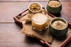 Sattu Benefits: गर्मियों में जरूर करें सत्तू का सेवन, शरीर को होंगे अनगिनत फायदे