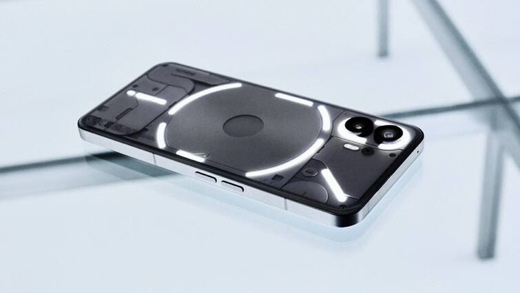 Nothing Phone 2a new version may launch soon in India भारत में एक नया फोन लॉन्च करने की तैयारी में Nothing, कुछ खास डिटेल्स का चला पता
