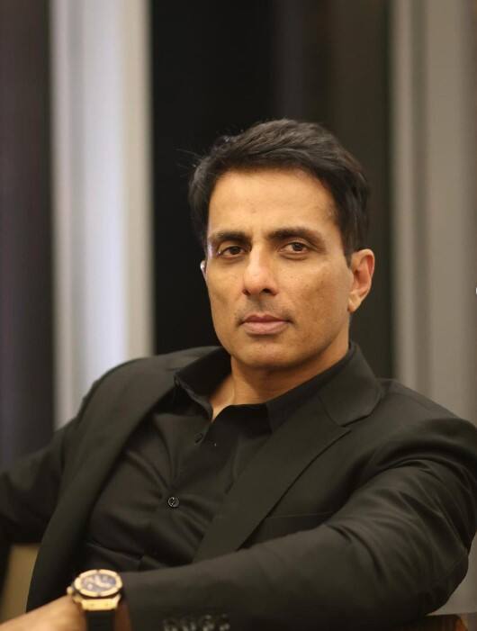 'ਗਰੀਬਾਂ ਦੇ ਮਸੀਹਾ' ਸੋਨੂੰ ਸੂਦ ਦਾ Whatsapp ਹੋਇਆ Block, ਜਾਣੋ ਕਿਉਂ...?