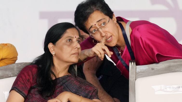 Delhi CM’s Spouse Sunita Kejriwal Denied Nod To Meet Him ‘On Modi Govt’s Directions’: AAP