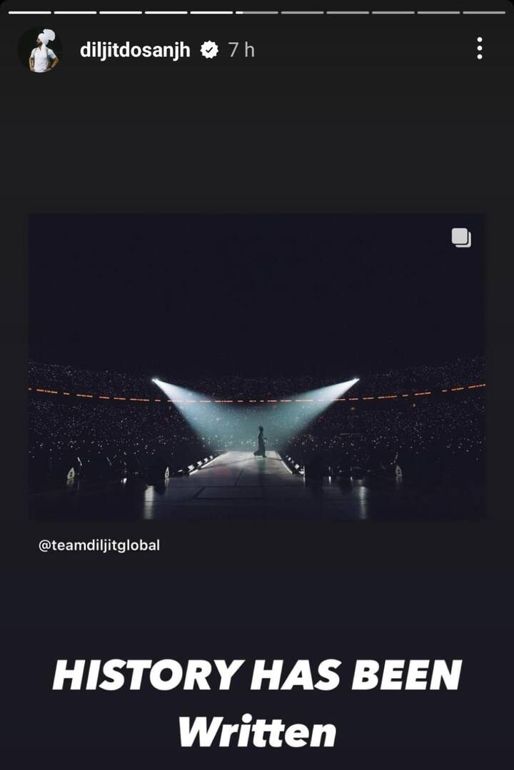 ਦਿਲਜੀਤ ਨੇ ਇਸ ਬਾਰੇ ਆਪਣੇ ਸੋਸ਼ਲ ਮੀਡੀਆ ਅਕਾਊਂਟ 'ਤੇ ਪੋਸਟ ਵੀ ਪਾਈ ਹੈ। ਉਨ੍ਹਾਂ ਨੇ ਇੰਸਟਾਗ੍ਰਾਮ 'ਤੇ ਸਟੋਰੀ ਸ਼ੇਅਰ ਕਰ ਕੈਪਸ਼ਨ ਲਿਖੀ, 'ਇਤਿਹਾਸ ਰਚਿਆ ਗਿਆ।'
