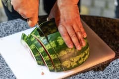 Watermelon Seeds: क्या आप भी तरबूज खाते वक्त हटा देते हैं इसके बीज? तो जान लें इससे होने वाले फायदे के बारे में