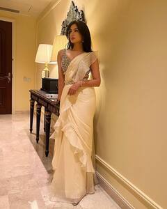 Sonal Chauhan : જન્નત એક્ટ્રેસ સોનલ ચૌહાણનો ગ્લેમરસ સાડી લૂક વાયરલ, જુઓ તસવીરો