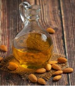 Almond Oil: ਬਦਾਮ ਦਾ ਤੇਲ ਬਚਾਉਂਦਾ ਕਈ ਬਿਮਾਰੀਆਂ ਤੋਂ, ਜਾਣੋ ਇਸਦੇ ਚਮਤਕਾਰੀ ਫਾਇਦੇ
