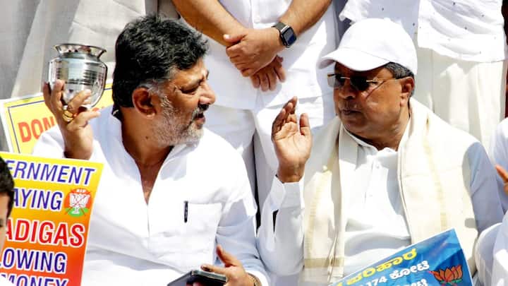 karnataka-congress-protest-drought-relief-fund-dk-shivakumar-cm-siddaramaiah Karnataka CM Siddaramaiah & Deputy Shivakumar Protest Against Centre's 'Insufficient' Drought Aid