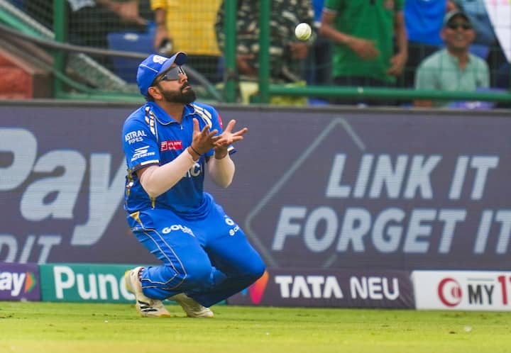 List of batters in IPL who have crossed 1000-run mark against DC: Rohit Sharma (1034 from 35 matches), Virat Kohli (1030 runs from 28 matches), Ajinkya Rahane (858 runs from 23 matches), Robin Uthappa (740 runs from 28 matches), MS Dhoni (709 runs from 33 matches).