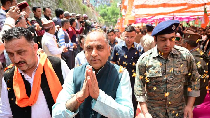 Himachal Pradesh Former CM Jairam Thakur targets Vikramaditya Singh Lok sabha Elections 2024 Himachal: 'पर्चा दाखिल होने से पहले खुद को सांसद मान बैठे हैं कुछ लोग', जयराम ठाकुर का विक्रमादित्य सिंह पर निशाना