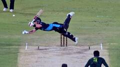 शॉट खेलने के लिए बल्लेबाज ने लगाई डाइव, फिर भी टांय-टांय फिस