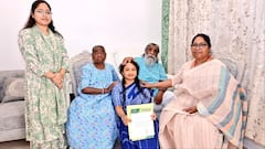 Gandey Bypoll 2024: गांडेय उपचुनाव के लिए आज नामांकन करेंगी कल्पना सोरेन, ससुर शिबू सोरेन और सास का लिया आशीर्वाद