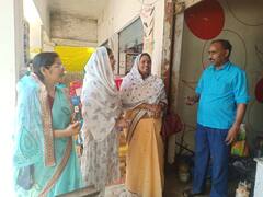 IN Pics: पिता अफजाल अंसारी के लिए वोट मांग रही हैं बेटी नुसरत, गाजीपुर सीट से सपा ने दिया है टिकट