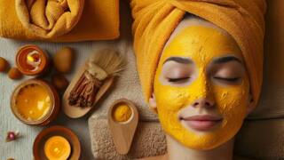 turmeric-benefits-know-right-way-to-apply-turmeric-on-face-its-effects Turmeric Benefits: હળદરને સીધી ચહેરા પર લગાવવી ત્વચા માટે સારી છે કે નહીં? જાણો તે કેવી રીતે કરે છે અસર