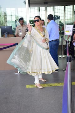 Kareena Kapoor Aces Desi Girl Vibe In Latest Airport Look; See Pics