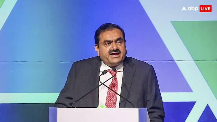 Adani SEBI Notice: Hindenburg controversy, Adani's flagship company gets 2 show cause notices from SEBI હિંડનબર્ગ વિવાદમાં અદાણીની મુશ્કેલી વધી, ફ્લેગશિપ કંપનીને સેબી તરફથી 2 કારણદર્શક નોટિસો મળી