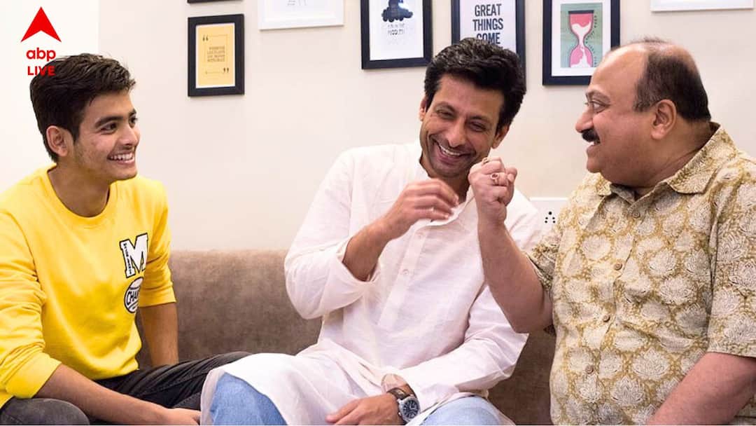 Feluda Exclusive: 'সোশ্যাল মিডিয়ার মন্তব্যে কান দিলে চলবে না, বুঝে গিয়েছি' Avijit Guha and Ayush Das shares their experience of working in Noyon Rohossyo Sandip Roy Feluda Feluda Exclusive: 'সোশ্যাল মিডিয়ার মন্তব্যে কান দিলে চলবে না, বুঝে গিয়েছি'