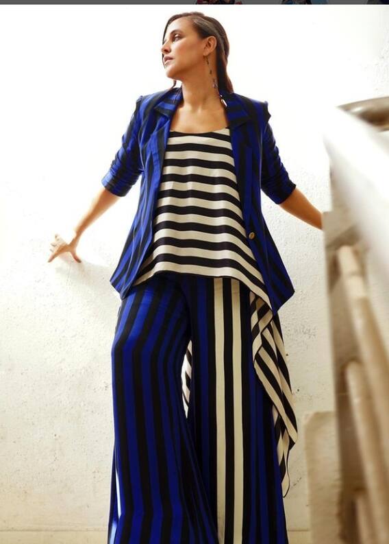 બ્લૂ પ્રિન્ટેડ ડ્રેસમાં નેહાએ ધૂપિયાએ 43ની ઉંમરે બતાવ્યો ગ્લેમર લૂક