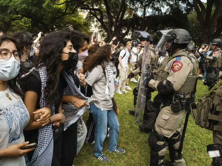 Anti-Israel movement spread in 30 US universities, Palestinian flag planted in Harvard, 900 arrested so far અમેરિકાની 30 યુનિવર્સિટીઓમાં ઇઝરાયેલ વિરોધી આંદોલન ફેલાયું, હાર્વર્ડમાં લાગ્યો પેલેસ્ટિનિયન ધ્વજ, અત્યાર સુધીમાં 900ની ધરપકડ