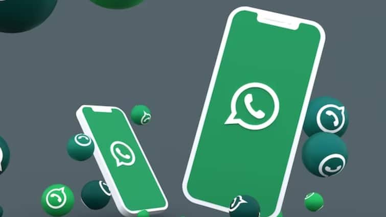 WhatsApp is rolling out channel forwarding feature for iOS Devices WhatsApp ने iPhone यूज़र्स को दिया गिफ्ट, अब लोगों को मिलेगा एक नया एक्सपीरियंस