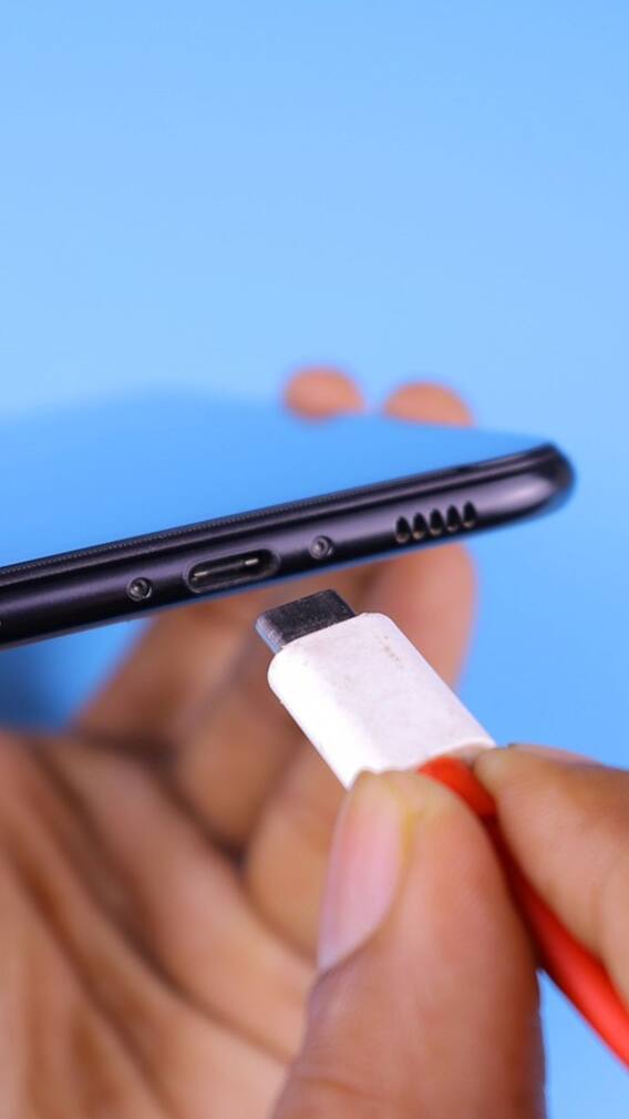 গ্রীষ্মে ঠান্ডা রাখুন স্মার্টফোন, চার্জিংয়ে মেনে চলুন এই নিয়মগুলি