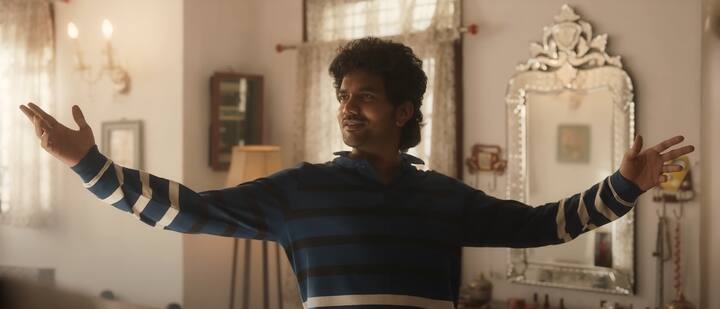 படத்தின் ட்ரெய்லர் ரசிகர்களிடம் நல்ல வரவேற்பை பெற்று வருகிறது. அத்துடன் எஸ் ஜே சூர்யா, பா ரஞ்சித், கெளதம் மேனன் மற்றும் பல சினிமா பிரபலங்கள் ட்ரெய்லரை பார்த்த பின், படக்குழுவுக்கு வாழ்த்துக்களை தெரிவித்து வருகின்றனர்.
