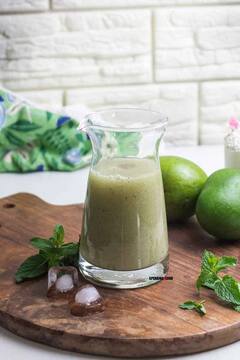 Golgappe: गोलगप्पे के साथ ट्राई करके देखें अलग-अलग तरह की पानी रेसिपी