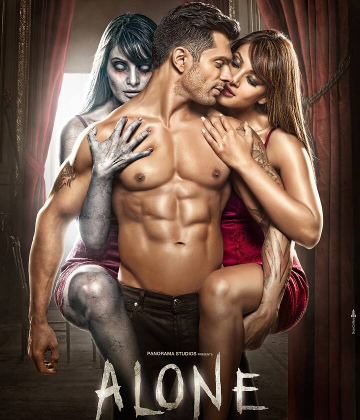 बिपाशा बसु साल 2015 की फिल्म 'अलोन' में करण सिंह ग्रोवर के साथ नजर आई थीं. इस फिल्म के सेट पर बिपाशा और करण की अच्छी दोस्ती हो गई और बाद में ये दोस्ती प्यार में बदल गई.