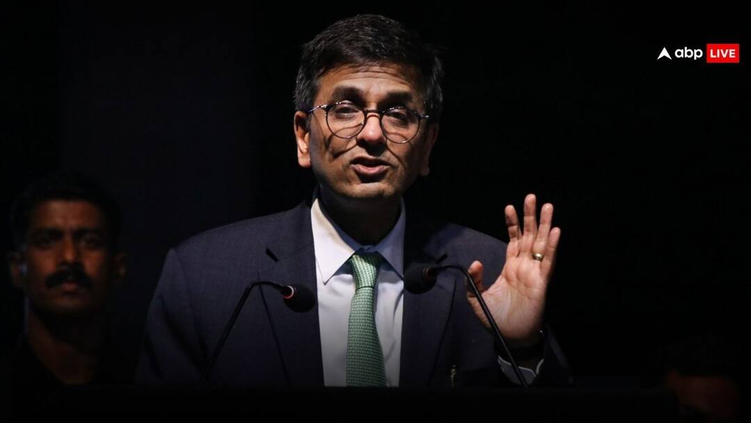 'मैं माफी चाहूंगा', CJI चंद्रचूड़ ने कॉलेजियम सिस्टम खत्म करने वाली याचिका पर सुनवाई से किया इनकार Supreme Court refuses to consider to listing petition seeking abolition Collegium System 'मैं माफी चाहूंगा', CJI चंद्रचूड़ ने कॉलेजियम सिस्टम खत्म करने वाली याचिका पर सुनवाई से किया इनकार