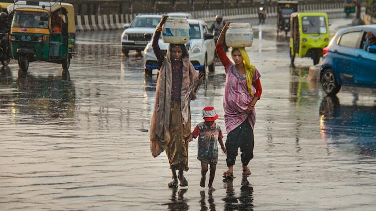 Weather Updates April 2024 Breaks Rainy Day Record Falls Short Last Year Rainfall By 7 5 mm India Meteorological Department April 2024 Sees Highest Number Of Rainy Days In 12 Years, Falls Short Of Last Year's Total Rainfall By 7.5 mm: IMD