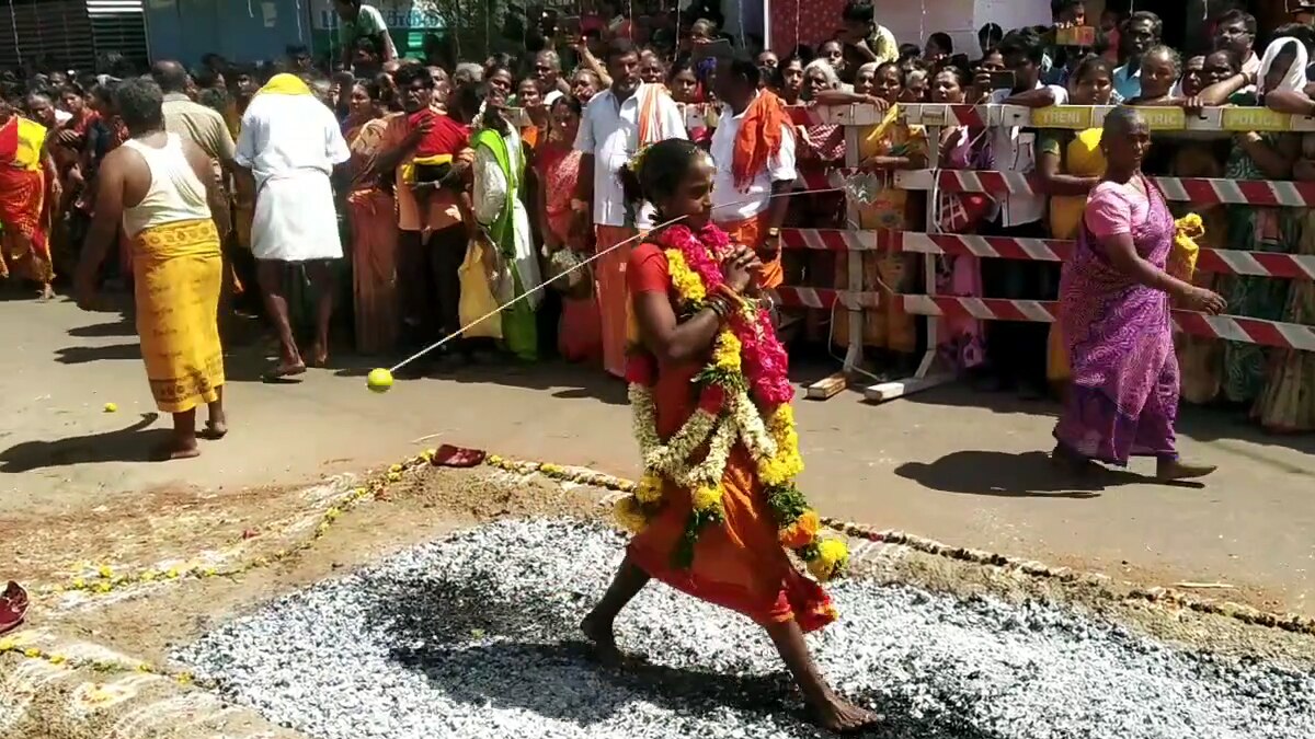 கோலாகலமாக நடந்த கூடலூர் கோவில் சித்திரை திருவிழா..பக்தர்கள் அலகு குத்தி வழிபாடு