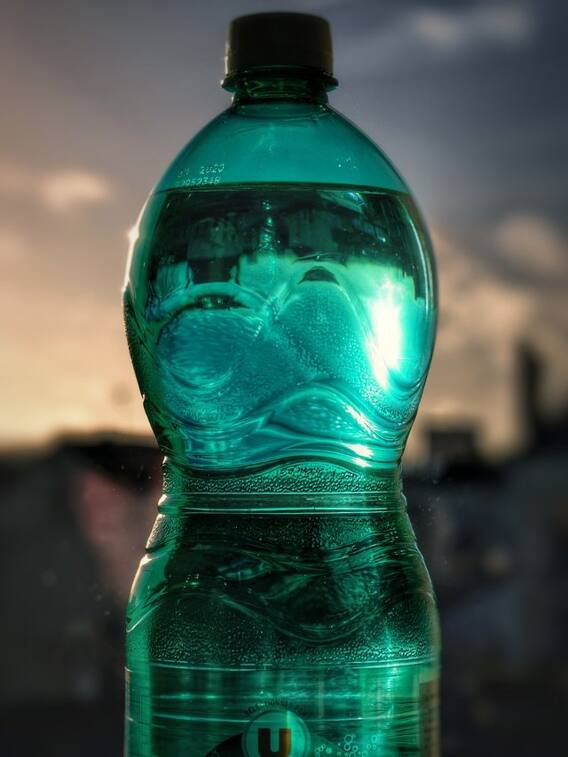 क्या पानी की भी कोई एक्सपायरी डेट होती है?