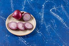 Summer Health:  सिर्फ स्वाद ही नहीं गर्मियों में आपकी सेहत का भी ख्याल रखती है प्याज, गिनते रह जाएंगे इस सब्जी के फायदे