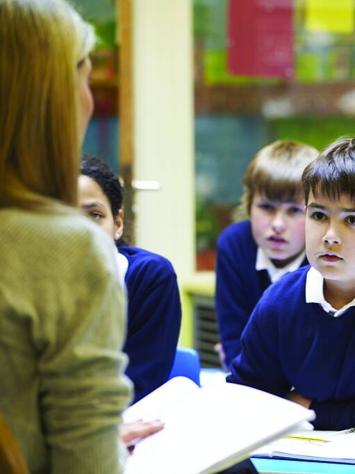 नागासाकी-हिरोशिमा, वर्ल्ड वॉर और नानजिंग नरसंहार के बारे में जापानी बच्चे स्कूलों में क्या पढ़ते हैं?