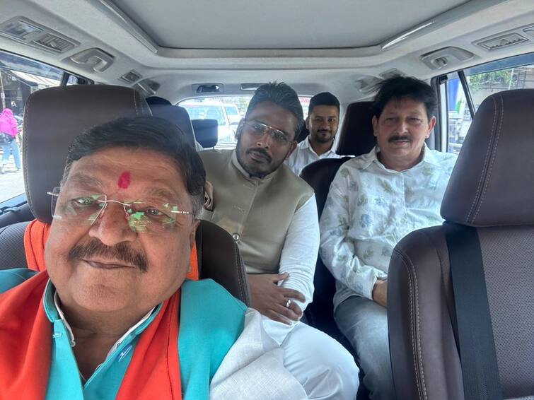 Congress candidate Akshay Kanti Bam joins BJP in Madya Pradesh congress slams bjp Kanti Bam: கடைசி நாளில் மனுவை வாபஸ் வாங்கிக்கொண்டு பாஜகவில் இணைந்த காங்கிரஸ் வேட்பாளர்..