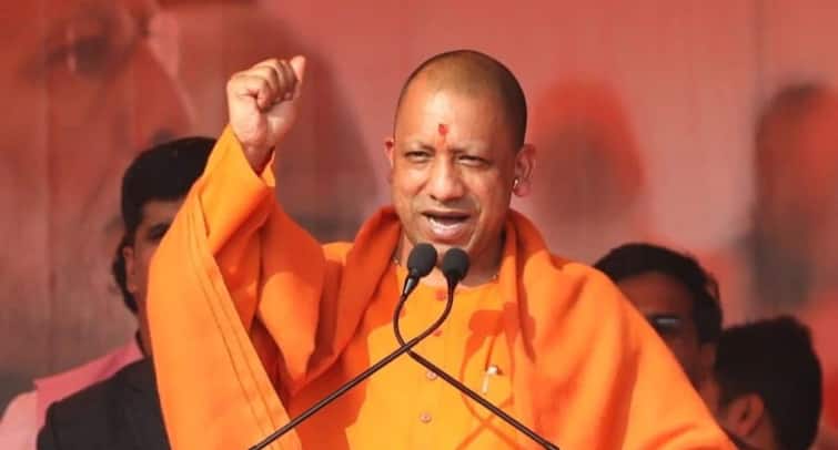 Lok Sabha Election 2024 UP Chief minister yogi adityanath attack on congress in gorakhpur ann Lok Sabha Election 2024: 'धर्म-मजहब के आधार पर देश के विभाजन का दंश झेल चुकी है जनता' सीएम योगी का कांग्रेस पर करारा हमला