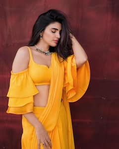 Jabardasth Varsha: ఎల్లో డ్రెస్ లో జబర్దస్త్ బ్యూటీ- చూపులతోనే మత్తెక్కిస్తోందిగా!