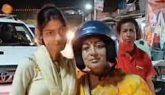 अमेठी में स्कूटी पर दिखीं स्मृति ईरानी, लोगों से की मुलाकात, खिंचवाई सेल्फी, तस्वीरें वायरल