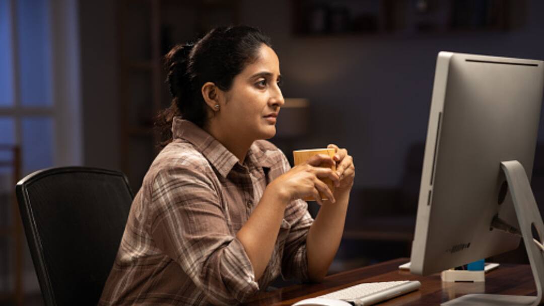 Sitting For Long Hours Due To Work? Know How It Adversely Affects Your Health How Sitting For Long Hours Adversely Affects Your Health Sitting For Long Hours Due To Work? Know How It Adversely Affects Your Health