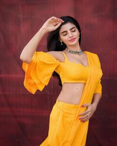 Jabardasth Varsha: ఎల్లో డ్రెస్ లో జబర్దస్త్ బ్యూటీ- చూపులతోనే మత్తెక్కిస్తోందిగా!