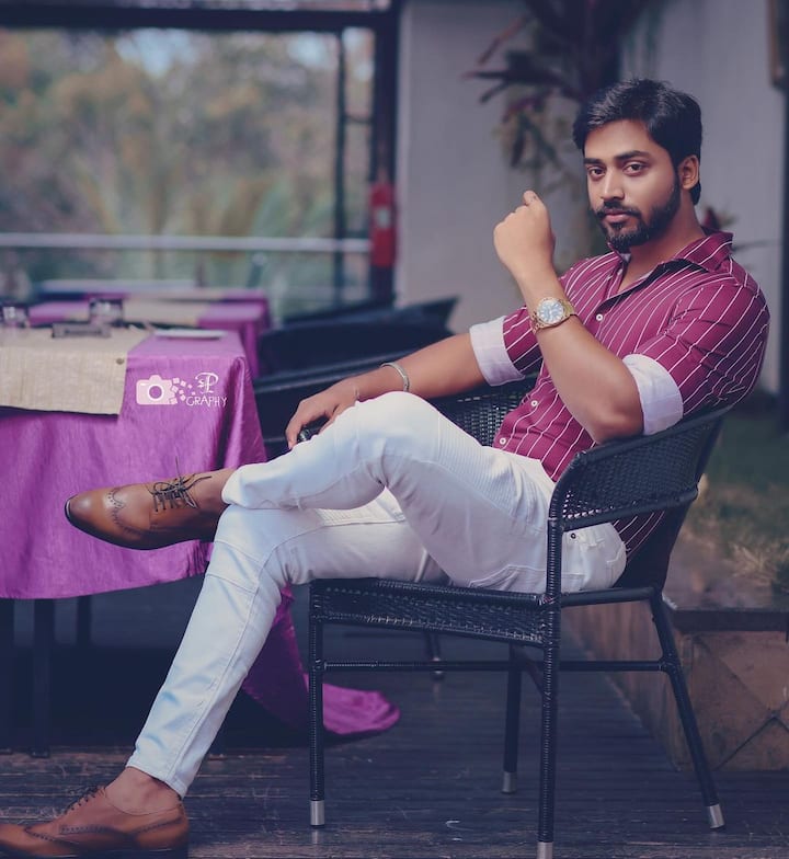 ‘గుప్పెడంత మనసు’ సీరియల్ ప్రొడక్షన్ హౌస్, ఛానల్తో పాటు తన టీమ్ మద్దతంతా తనకుందని...వారితో వివాదాలంటూ వార్తలు క్రియేట్ చేయొద్దని చెప్పుకొచ్చిన రిషి...రీ ఎంట్రీ ఎప్పుడన్నది స్వయంగా నేను చెప్పినప్పుడే నమ్మండి అంటూ పోస్ట్ పెట్టాడు...
