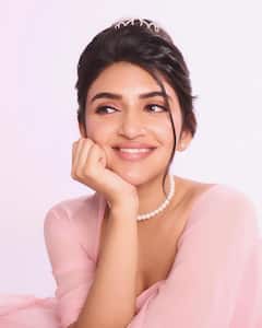 Sreeleela Latest Photos : లిటిల్ ప్రిన్సెస్​లా ముస్తాబైన శ్రీలీల.. పింక్​ డ్రెస్​లో క్యూట్​గా ఫోజులిచ్చింది