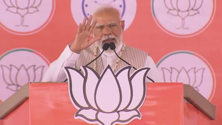 PM Modi Alleges Congress using AI To twist his speeches scared of losing LS polls 'Mohabbat Ki Dukaan Mein Fake Video Bikne Lage Hai': PM Modi Alleges Congress Using AI To 'Twist His Speeches'