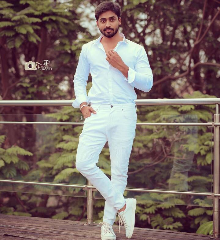 గుప్పెడంతమనసు రిషి సర్ ( ముఖేష్ గౌడ) Image Credit: Mukesh Gowda/ Instagram