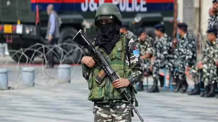 Jammu Kashmir Police Attaches Properties Seven Terrorists Operating from Pakistan in Baramulla Jammu-Kashmir: कोर्ट के आदेश पर बड़ा एक्शन, जब्त हुईं पाकिस्तानी आतंकियों की भारतीय संपत्ति