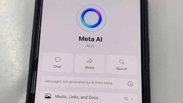 How to use meta ai feature on whatsapp in india follow step by step tech tips WhatsApp पर Meta AI से सवाल कैसे पूछते हैं? जानिए इस्तेमाल करने का पूरा प्रोसेस